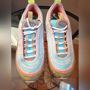 Nike Air Max 97 SE Sun Club Copa Wheat Grass  Multi Pastel size 4.5y